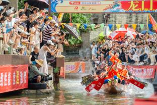 500场里程碑！诺伊尔全场数据：4次扑救，其中2次禁区内射门扑救